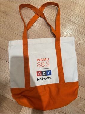 WAMU 88.5 NPR Network Canvas Tote in Orange and White